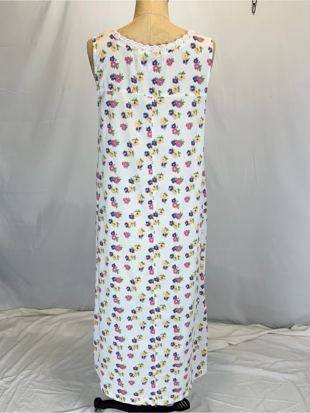 VINTAGE cotton eyelet lace nightgown sleeveless long maxi cottage country floral - Picture 5 of 10